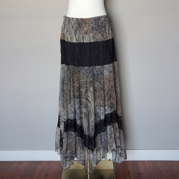 Lapis Maxi Tiered Lace Skirt Broomstick Tiered Fairy Grunge Witchy Stevie Nicks - Picture 9 of 9